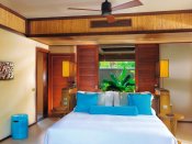 Constance Ephélia Resort - Family Villa - King-Size-Bett