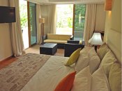 Crown Beach Hotel - Junior Suite Bergblick - Schlafzimmer