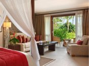 Kempinski Seychelles Resort - One Bedroom Hill View Suite - Wohn- und Schlafbereich