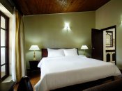 Berjaya Praslin Resort - Deluxe Zimmer - Wohn- und Schlafbereich