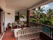 Le Duc de Praslin - Familien Suite mit 2 Schlafzimmern - Balkon mit Blick auf den Pool