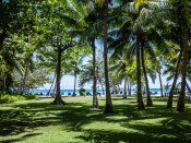 Paradise Sun - Garten mit Aussicht auf den Strand