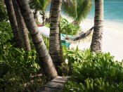 Four Seasons Resort Seychelles at Desroches Island - Weg zum Strand